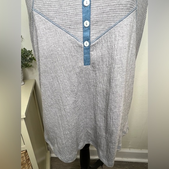 Brand New-Hem & Thread Racerback Top - Picture 3 of 6